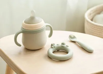 Trainer cup and teether